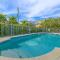 Expansive wiith pool access, 10 mins from Pompano Beach