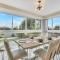 Sunny Pompano Beach with pool access