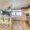 Spacious Waterfront Retreat Near UW-Green Bay