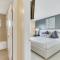 Sunny Pompano Beach with pool access