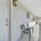 Sunny Pompano Beach with pool access