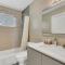 Bright Pompano Beach with pool access