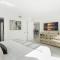 Pompano Jumbo - Sleeps 16 & priv pool