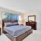 Pompano Jumbo - Sleeps 16 & priv pool
