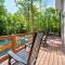 NEW Beehive Tree House Retreat - Pittsboro