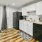 Modern, Office, Fast WiFi, 40 Mins to DC Modern, Office, Fast WiFi, 40 Mins to DC