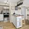 Luxury Sterling townhome - Private, Self checkin