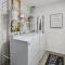 Luxury Sterling townhome - Private, Self checkin