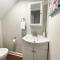 * Lux Modern Retreat * Downtown * King Beds *