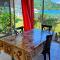 TIVA PERL LODGE TAHAA