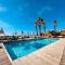 Athena Sea front Apartment, Parking & Pool - Lago Patria