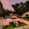 The Wesley by AvantStay Mid-Century Modern Oasis with Pool