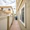 Shared Luxury Beach house in Redondo Beach. Private 2 Bedrooms / Bath