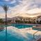 Desert Siesta Game Room Fire Pit EV Charger Dog Friendly