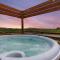 Modern Tiny Cabin, with Hot tub in Choteau MT - Choteau