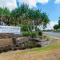 Island Paradise On The Canal - Banksia Beach