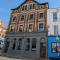 Gorgeous comfortable Apartment on the High Street - Merthyr Tydfil