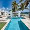 Oceanfront 5-Stars Starfish Villa, Dawn Beach, Private Pool, Secured, Concierge - Oyster Pond