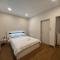 Cheri’s homestay现代两层独栋别墅，4卧4卫，3日送接机1周接送机,近Mega邦纳 - Bangkok