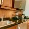 Strip View Balcony Suites - No Resort Fee ! - لاس فيغاس