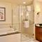 Strip View Balcony Suites - No Resort Fee ! - لاس فيغاس