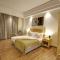 Saltstayz Select - Galleria Market & Golf Course Road