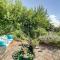 Hot Tub and Fire Pit Serene Clifton Retreat!