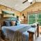 Modern Pool Cabin, Hot Tub, Pet Friendly, Secluded, Mins to Wilderness - Sevierville