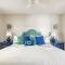 Creekside Gated Golf Mtn Villa w/fast wifi & paved