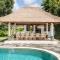 Luxury resort style Villa!