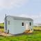 The Lazy Llama Farm Stay Shepherd Hut - Ballyshannon