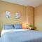 Cozy Retreat in Downtown Lancaster with Backyard Patio