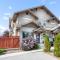 Sun & Sails Villa by the Beach - Penticton