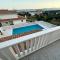 Villa Aura