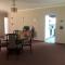 Hillcrest/Waterfall Garden Hideaway!