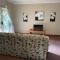 Hillcrest/Waterfall Garden Hideaway!