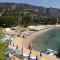 Pool , 150m to beach, seaview