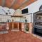 Quiet Villa in Buger with amazing pool, paddle court and nice garden - Búger