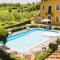 Il Casale di Donoratico, Residence with swimming-pool