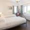 Bryn Gwyn, Sleeps 8, Sea Views, Borth y Gest