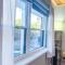 The Moose #5 - Modern Comfy Studio with King Bed, Free Parking & Fast WiFi - ممفيس