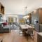 Chamonix 27, Snowmass Ski-in/Ski-out Condo with Pool, Hot Tub, Gym, WiFi & Washer/Dryer