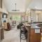 Chamonix 20, Snowmass Ski-In/Ski-Out Condo w/Shared Pool/Hot Tub/Private Washer/Dryer/Gym/WiFi