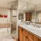 Owl Creek 04, Ski-in, ski-out luxury townhome with private hot tub in Snowmass Village - سنوماس فيليج Owl Creek 04, Ski-in, ski-out luxury townhome with private hot tub in Snowmass Village - سنوماس فيليج