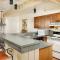 Concept 600 unit 308, Convenient Downtown Location, Private Deck, and Fireplace - Aspen