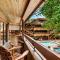 Fasching Haus Unit 10, Condo w/ Private Deck, Great Views, 2 Blocks to Downtown Aspen