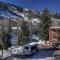 Silverglo Condominiums 209, Large, Deluxe Condo with Private Deck and Many Upgrades - Aspen