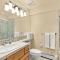 Fifth Avenue Unit 202, 2 Bedroom + Loft Condo, Huge Windows & Views. 2 Blocks to Skiing! - Aspen