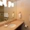 Fasching Haus Unit 6, Condo with Beautiful Decor, Spacious Layout, Great Location