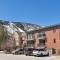 Glory Hole Unit C, Remodeled condo w/ excellent location, wood-burning fireplace & new kitchen